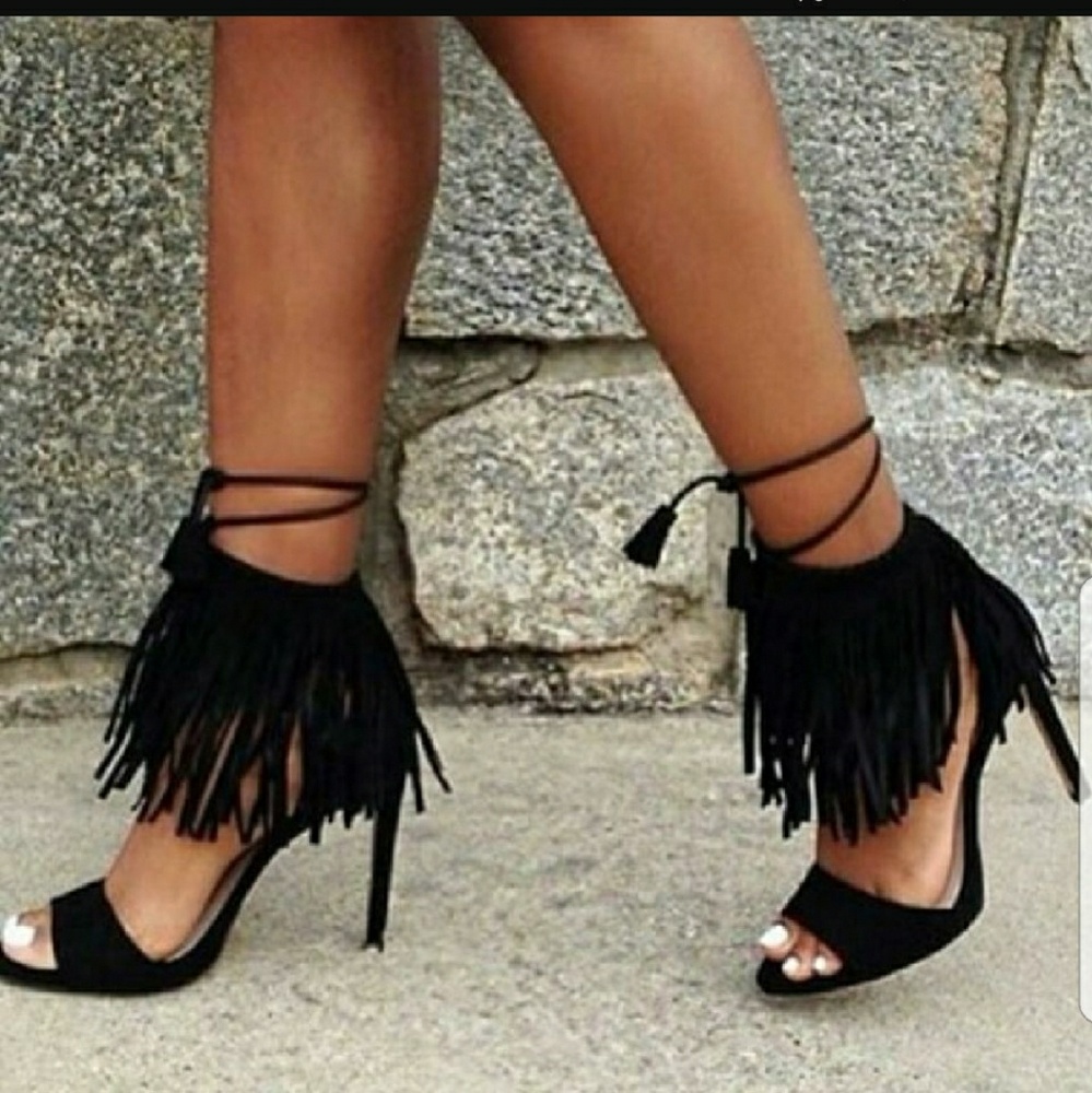 Zara Black Suede Fringed Pump
